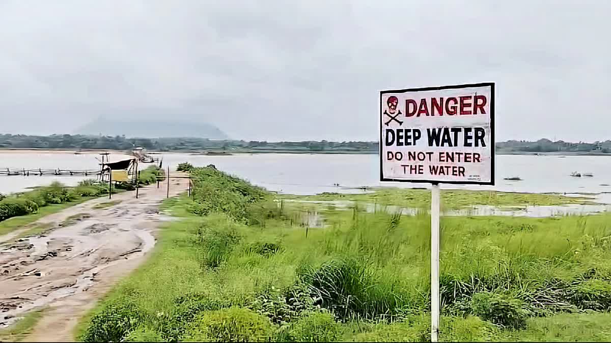 Damodar River Water Level Increase