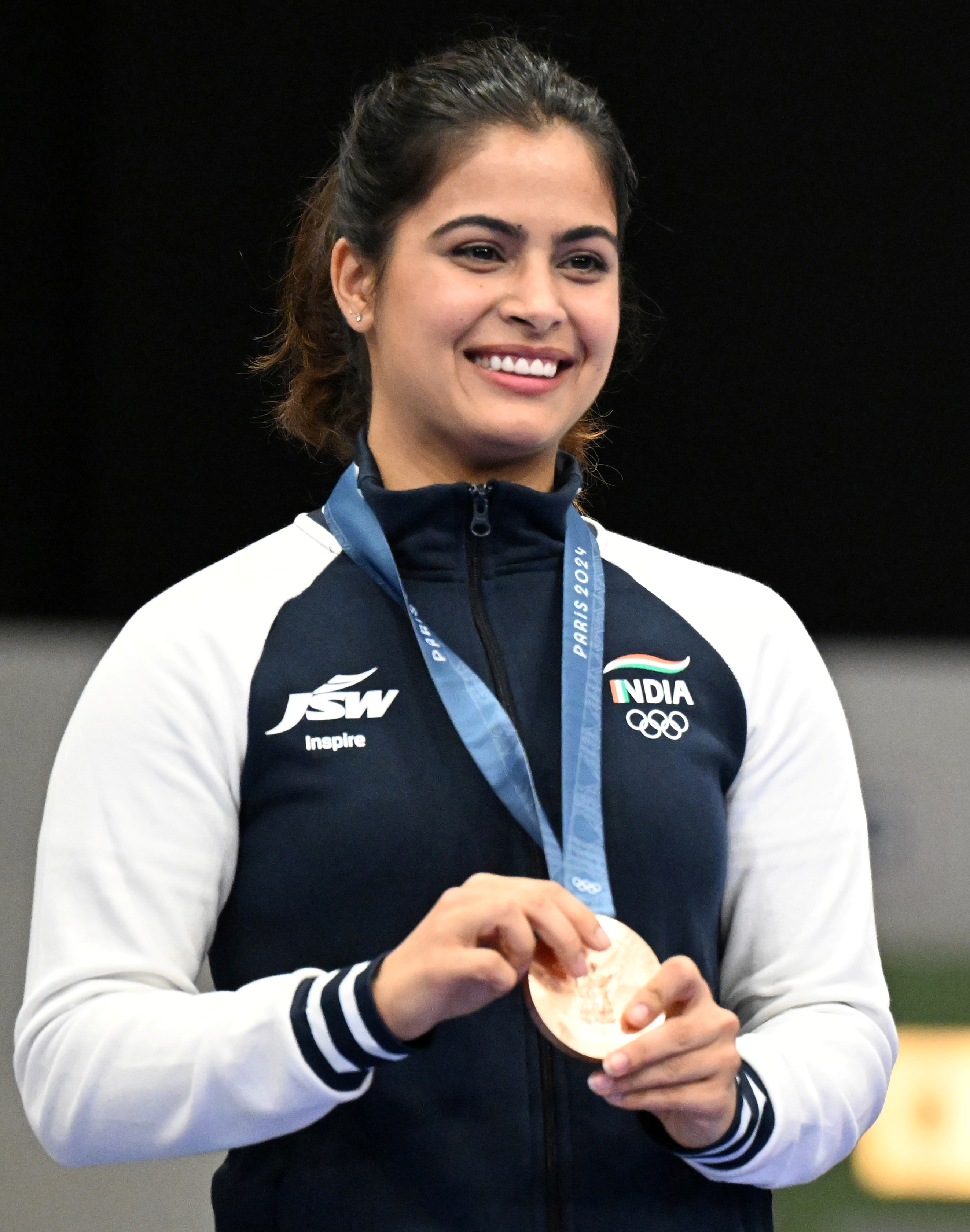 PARIS OLYMPICS 2024  OLYMPICS MEDAL TALLY  MANU BHAKER  പാരിസ് ഒളിമ്പിക്‌സ് 2024  OLYMPICS 2024