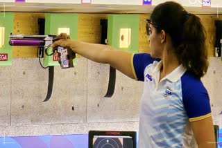 MANU BHAKER IN PARIS OLYMPICS