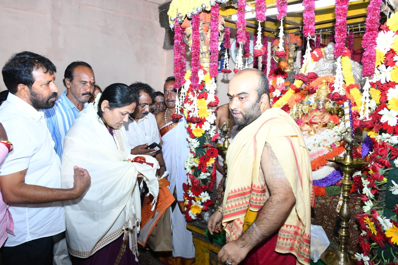 Special Puja  Fourth Ashadha Friday  Chamundeshwari temple  Mysuru