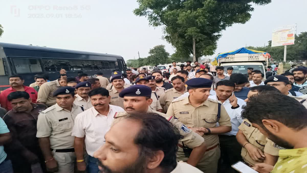 agra mumbai national highway road jam