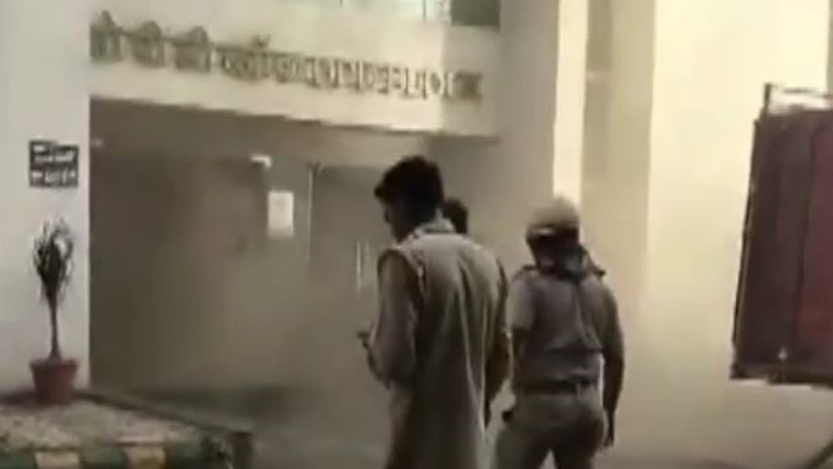 Fire breaks out in OPD of ESI Hospital in Noida