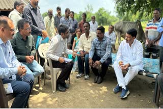 17-cattle-died-due-to-lumpy-virus-mla-ganpatbhai-vasava-visited-the-cattle-rearers