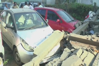 eight-cars-were-damaged-in-the-collapse-of-the-surrounding-wall-of-marriage-hall