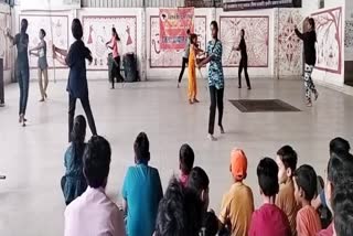 Bajrang Dal special training to girls