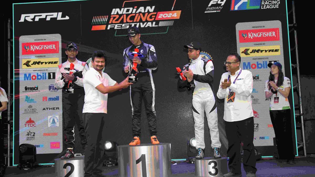 Udayanidhi Stalin Felicitates Winners Of Formula 4 Night Car Race In Chennai