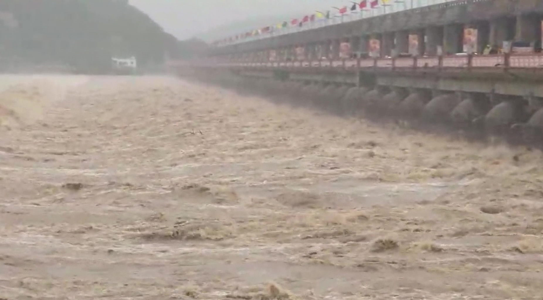 prakasam barrage