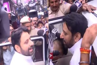 ED raid on Amanatullah Khan house