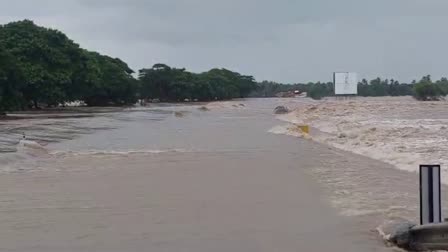 FLOOD ON NATIONAL HIGHWAY