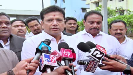 Minister Sridhar Babu Review On Rains Effect