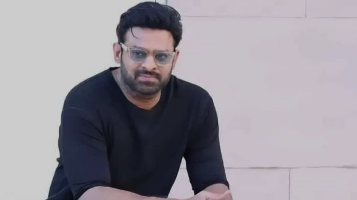 Fan slaps Prabhas after posing for picture with him