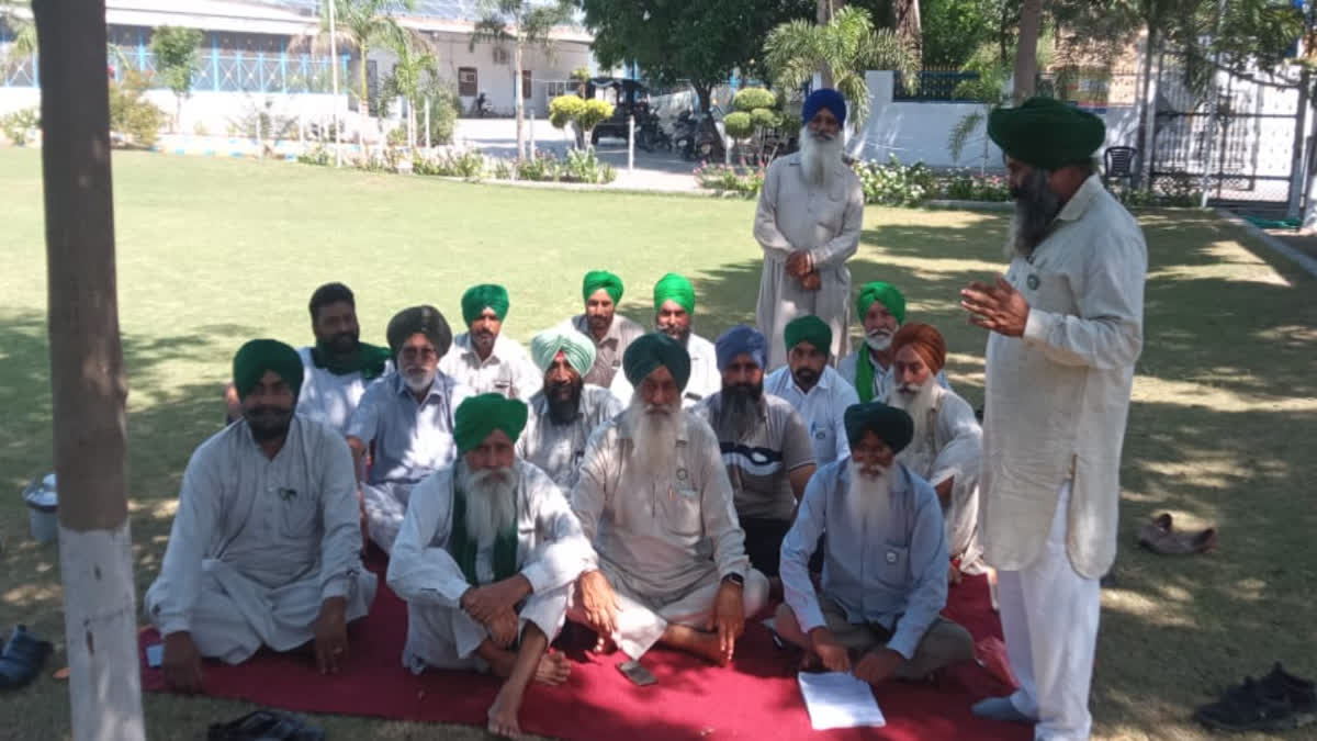 In Barnala, in memory of the dead of Lakhimpur Khiri, the farmers will hold a protest march against the center