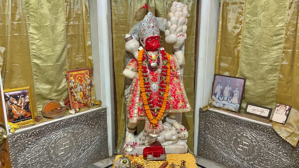 idol stolen from Hanuman temple Giridih