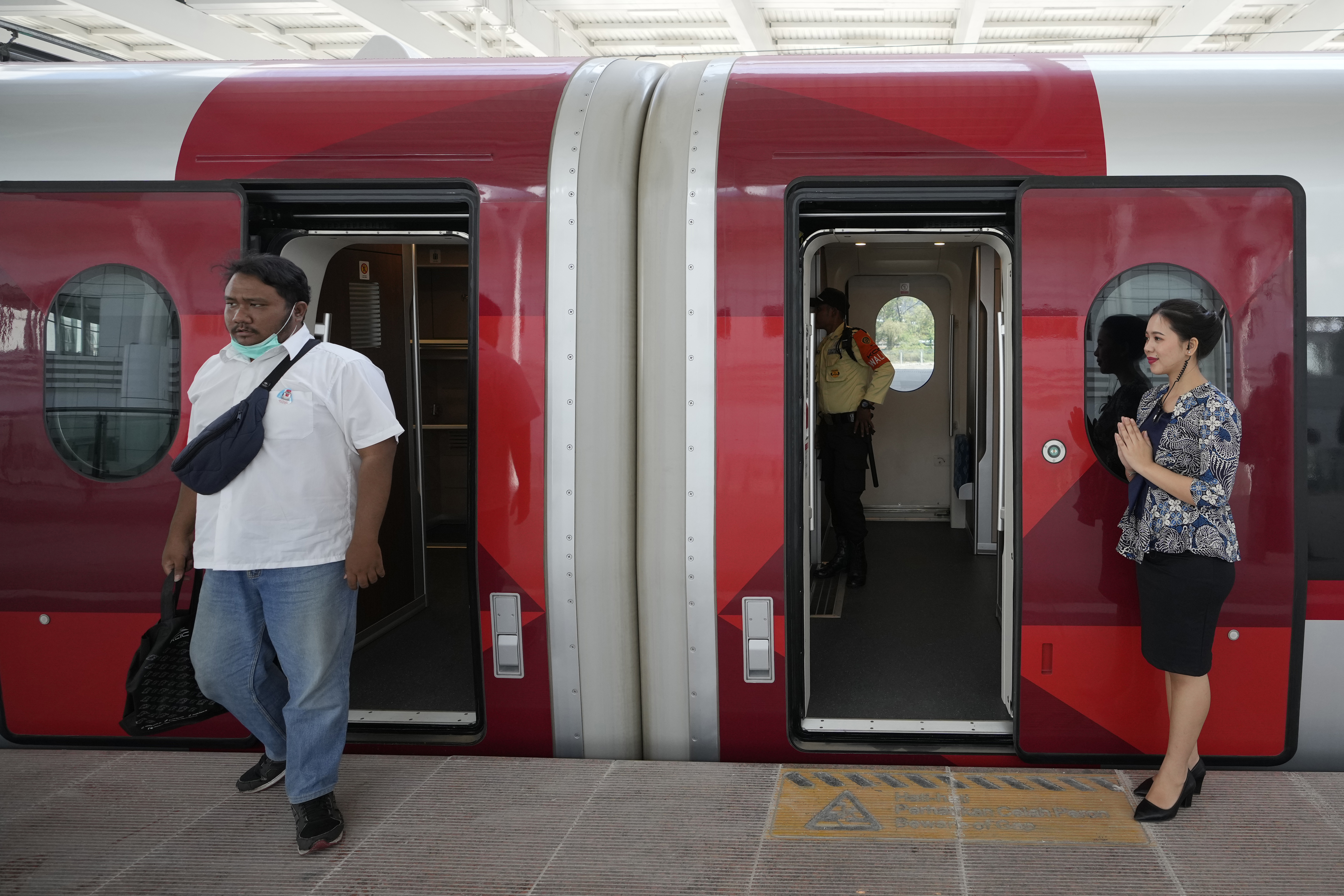 Indonesia launches High Speed Railway