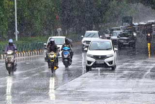 Weather update Kerala  Kerala Rain Update  yellow alert district Kerala  സംസ്ഥാനത്ത് ഇന്നും പരക്കെ മഴ  യെല്ലോ അലര്‍ട്ട്  യെല്ലോ അലർട്ട്