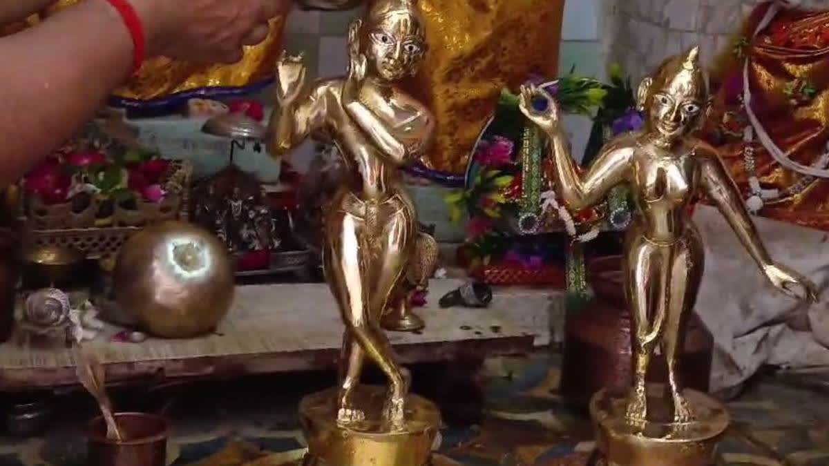 Thief Returns Stolen Radha-Krishna Idol In UP Temple After Son's Health Deteriorates