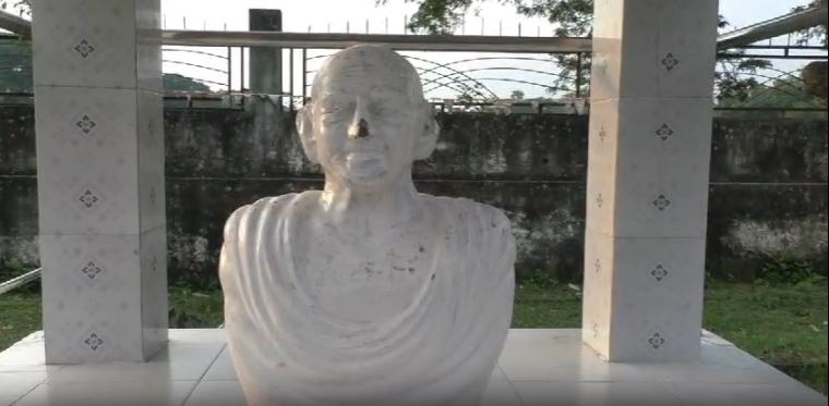 Gandhi Memorial In Neglected Condition