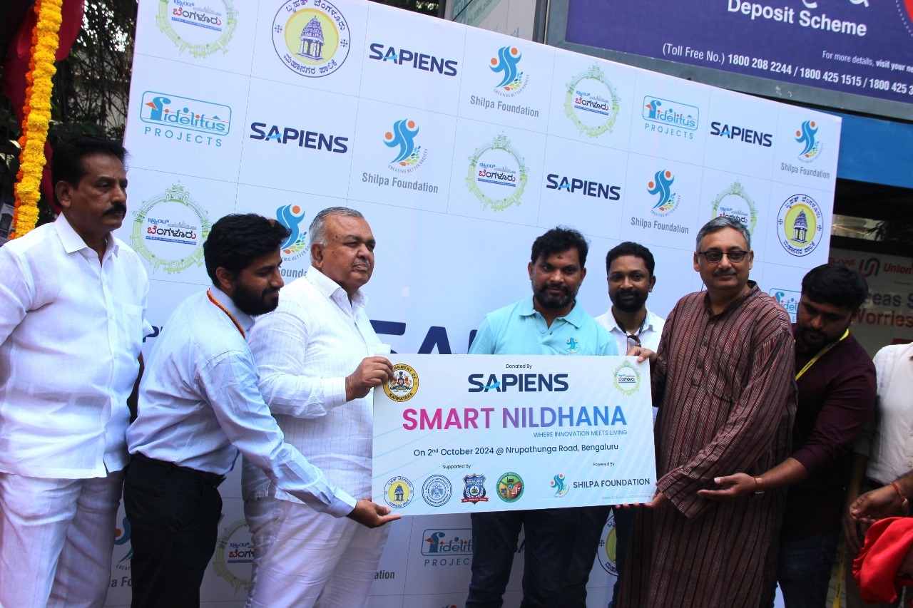 Inauguration of Smart Bus Stand at Nripatunga Road: Handover to BBMP