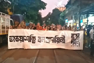 Night-long protests were staged in multiple parts of West Bengal on the auspicious occasion of Mahalaya demanding justice for the rape and murder of the RG Kar hospital doctor.