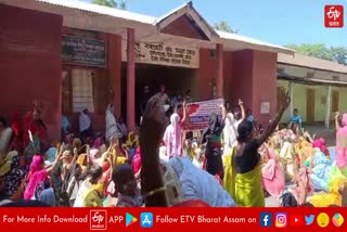 mid day meal workers protest at mukalmua in nalbari