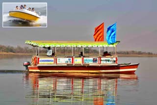 Laknavaram Lake Boating