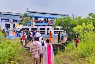 boat_tour_started_from_nagarjuna_sagar_to_srisailam