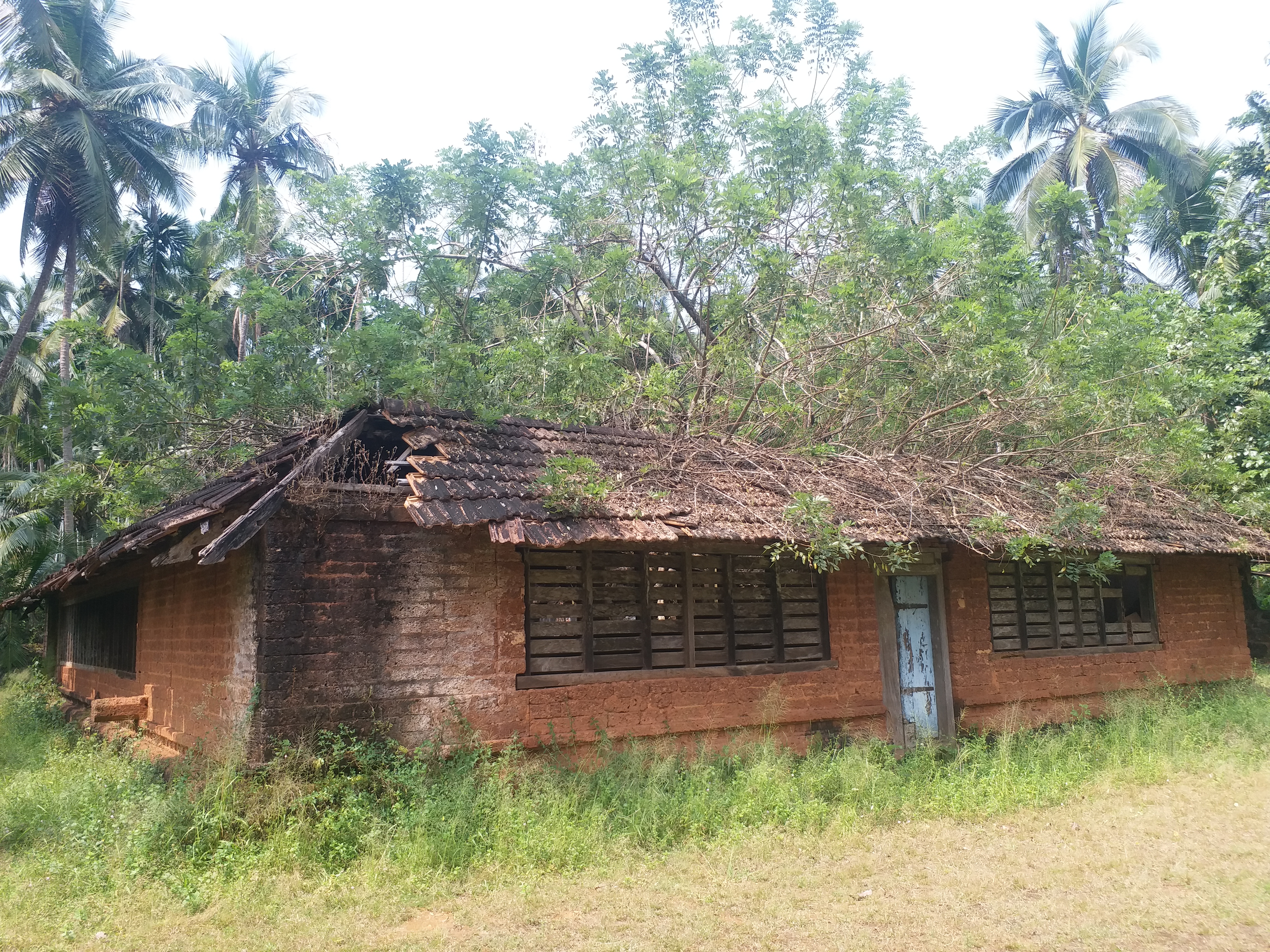 Maipady Palace History  Maipady Palace Route  Tourist Spots In Kasaragod  മായിപ്പാടി കൊട്ടാരം കാസര്‍കോട്