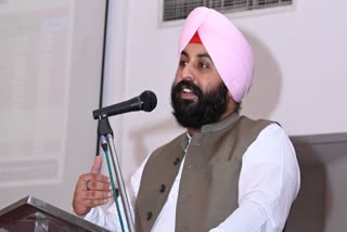 Minister Harjot Singh Bains