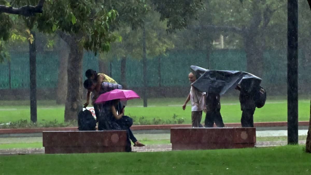 Cyclone Fengal Heavy Rains In Kerala And  IMD On Odisha Weather