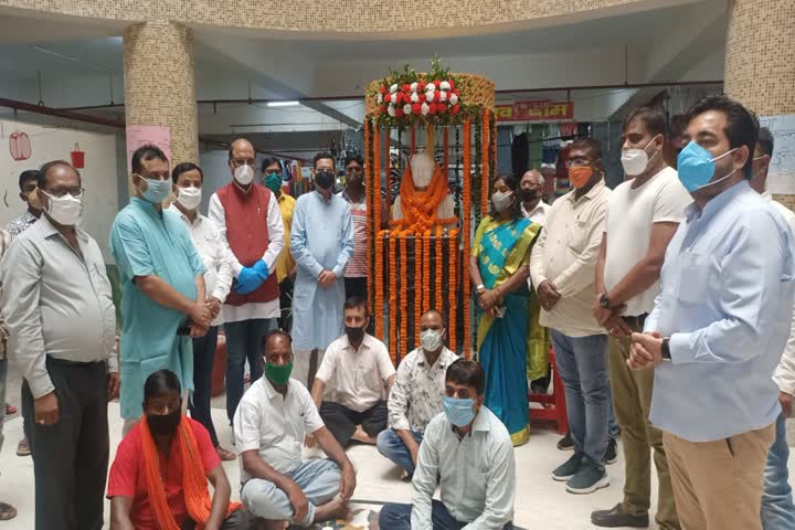 statue of Atal Bihari Vajpayee