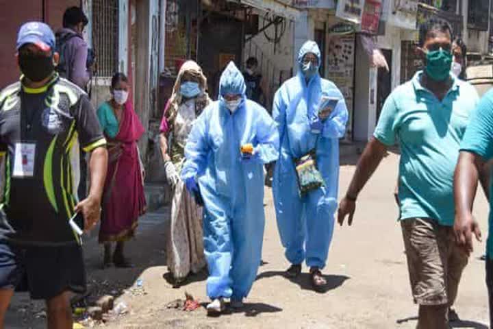 The municipality's door-to-door inspection of residents and effective quarantine have made it possible to contain the COVID-19 spread in Dharavi