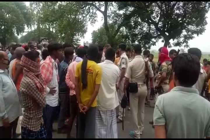 15 year old boy died in road accident in gaya