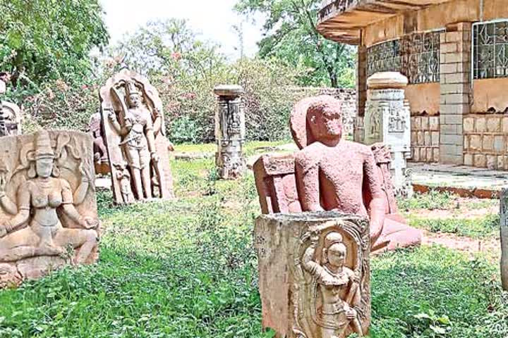 Thousands of sculptures outside the Mylavaram Museum