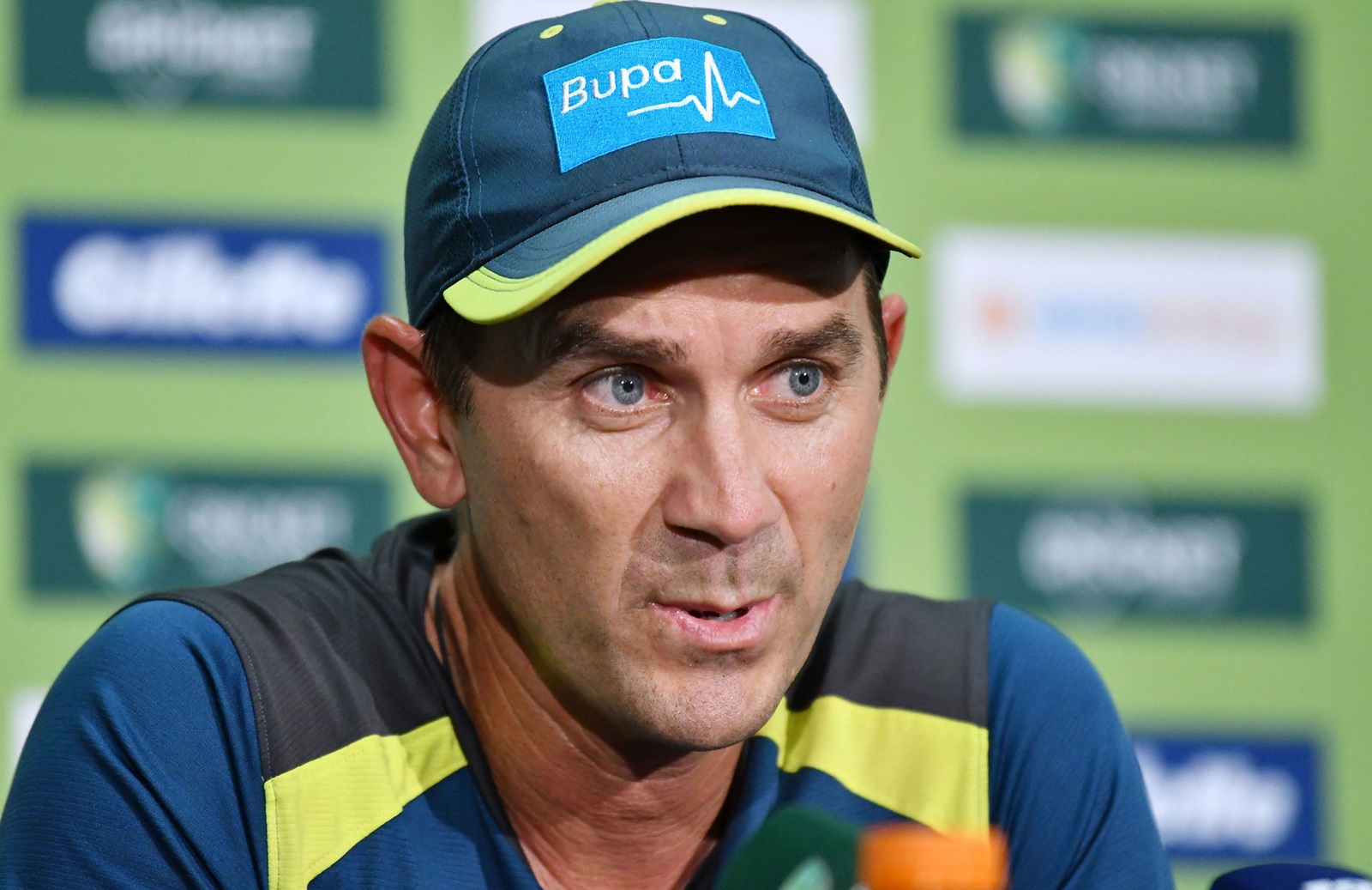 Graeme Hick, Justin Langer, Cricket Australia