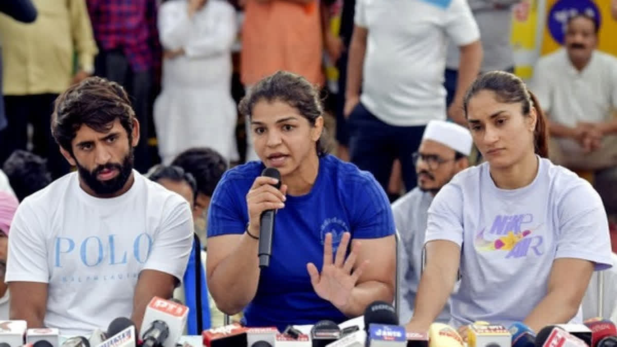 Wrestlers have strarted a protest against Bajrang, Sakshi and Vinesh.