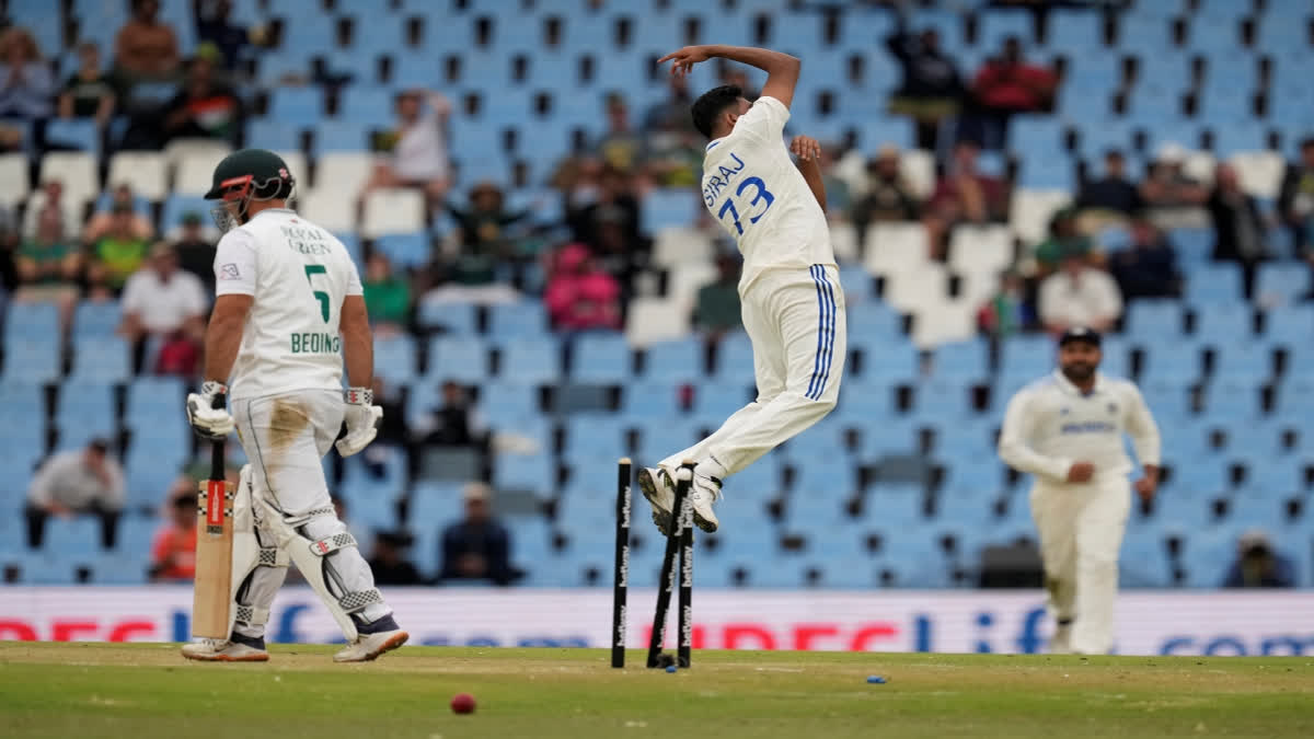 India's premium fast bowler Mohammed Siraj bowled a magical spell in the first innings against South Africa, claiming his career best figures 6 for 15 on Wednesday. South Africa was bowled out for mere 55 runs, which has become their lowest innings totals since their readmission to Test Cricket.