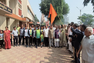 Ahead of Ram Temple consecration in Ayodhya, a 1430 Km run has been organised in Gujarat where 20 runners preparing from Army and police department have participated. They will cover the distance in 20 days to attend the programme in Ayodhya,