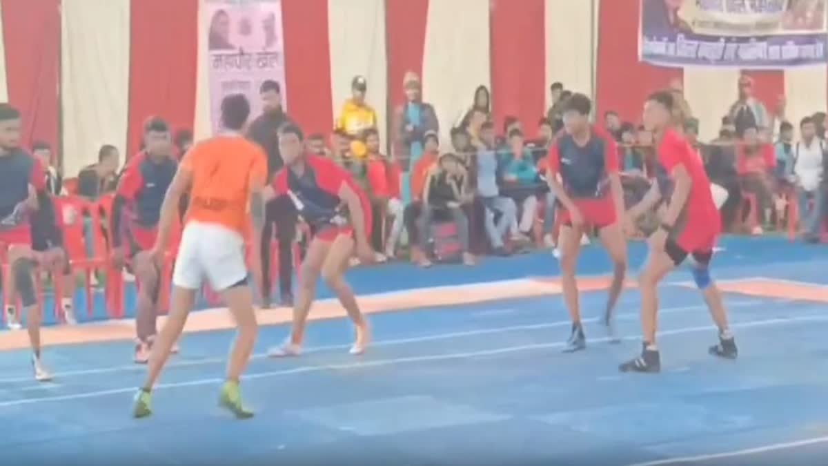 Fight between Indore and Gwalior kabaddi players