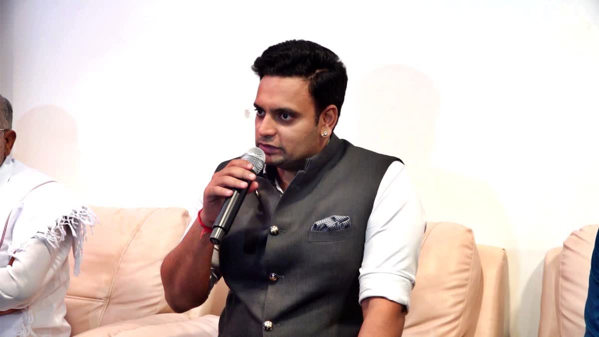 mp-yaduveer-wadiyar