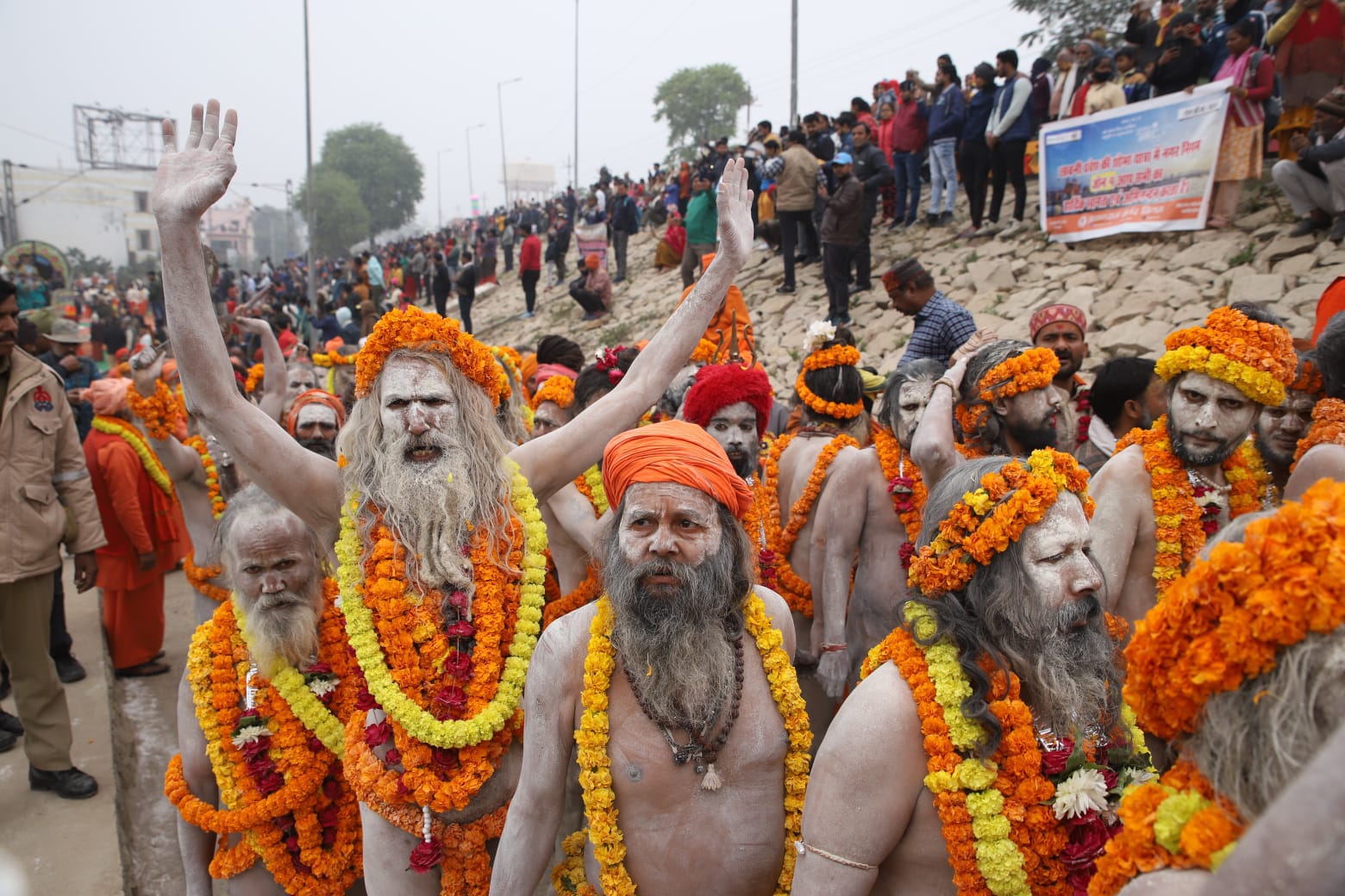 Ujjain Naga Sadhus reach Prayagraj