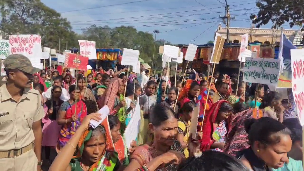 Tribal protest against mining in Kalahandi