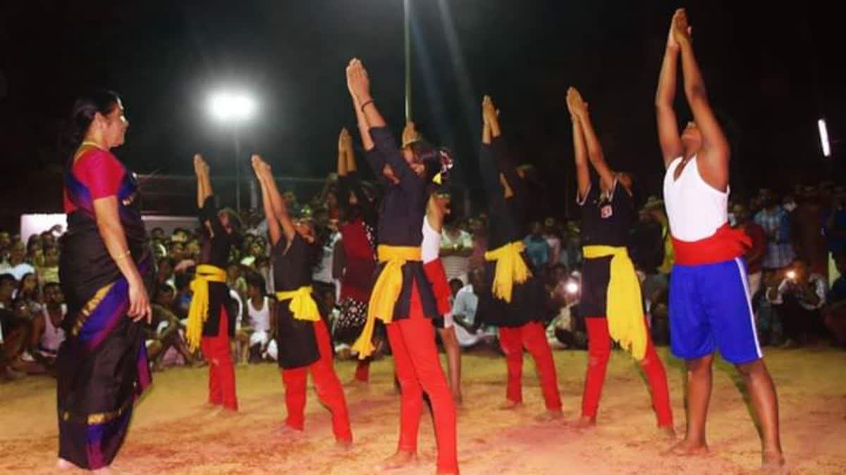 meenakshi kalari  Kalaripayattu Gurukkal  പ്രായം കൂടിയ സ്ത്രീ കളരിഗുരു  മീനാക്ഷിയമ്മ