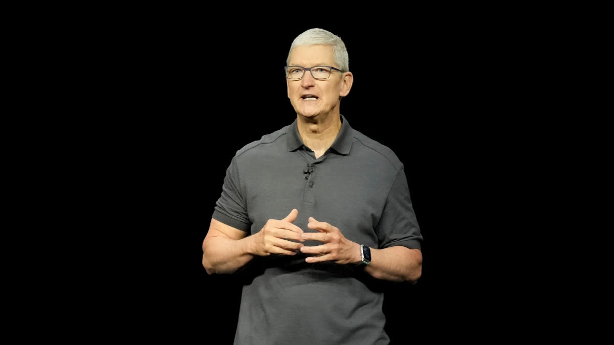 In his X(formerly Twitter) post, Apple CEO Tim Cook said that some people has tears in their eyes at Apple’s Fifth Avenue store in New York City on the first day of the sale of mixed reality (MR) headset Vision Pro.