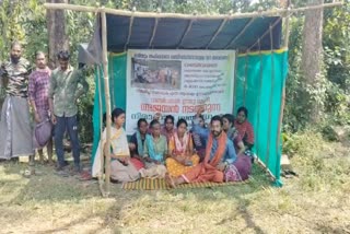Adivasi Hunger Strike  Adivasi Hunger Strike Idukki  നിരാഹാര സമരം ഇടുക്കി  വഞ്ചിവയല്‍ ആദിവാസി സമരം