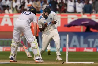 India lead by 171 runs against England in Visakhapatnam test