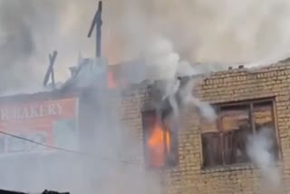 three-residential-houses-damaged-in-srinagars-batamaloo-fire-mishap