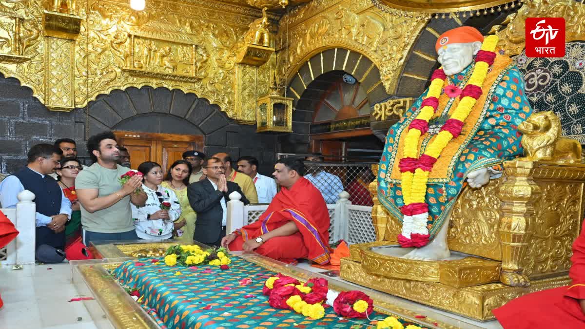 Mary Kom Visits Shirdi