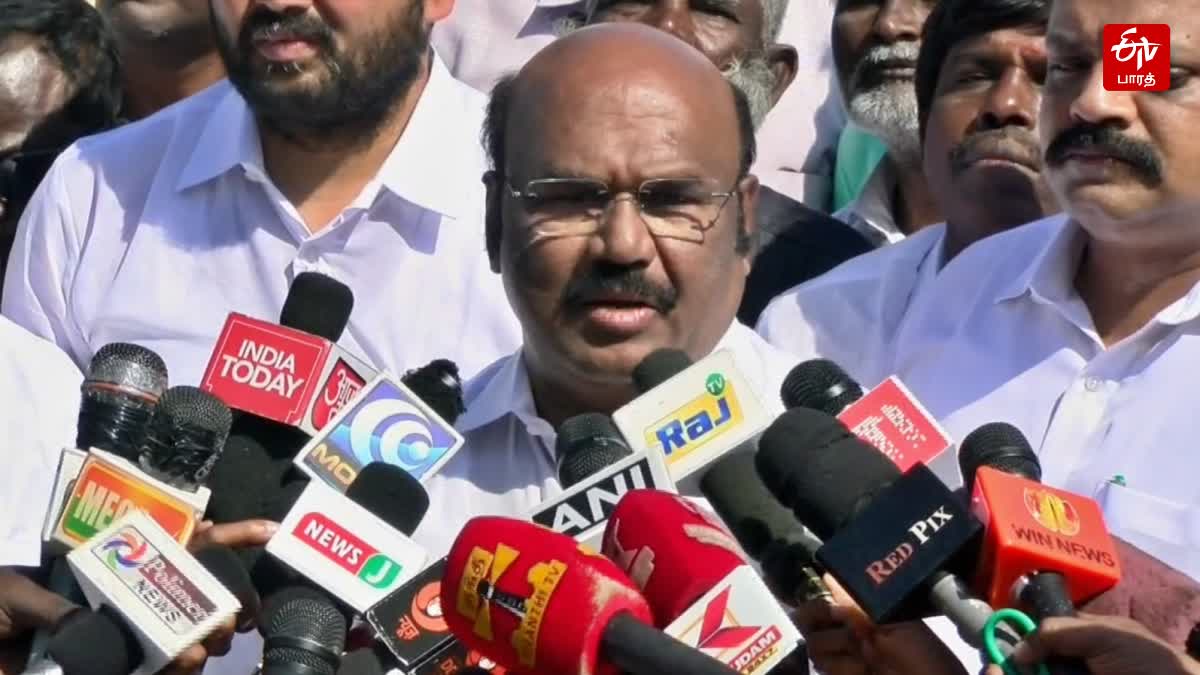 அதிமுக முன்னாள் அமைச்சர் ஜெயக்குமார்