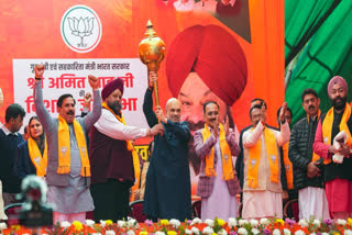 Amit Shah slammed Kejriwal and Sisodia for corruption and failure to develop Delhi, emphasising that BJP-led states have progressed while Delhi lagged behind.