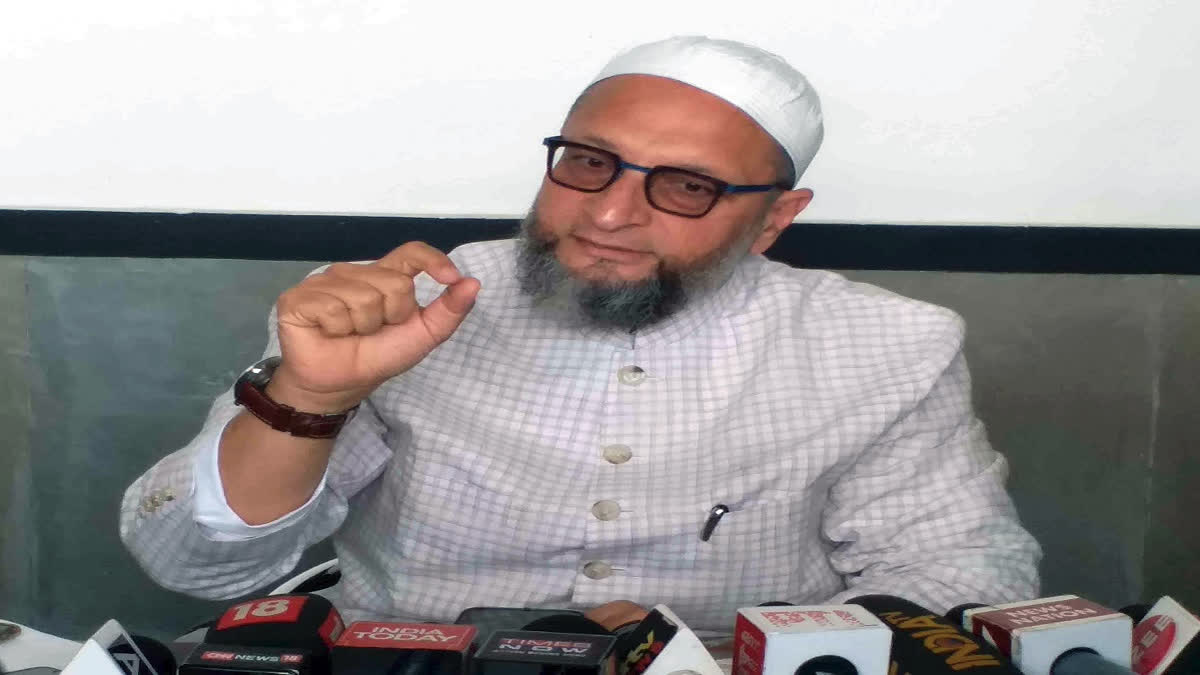 Asaduddin Owaisi visits Hyderabad's Rameshwaram Cafe